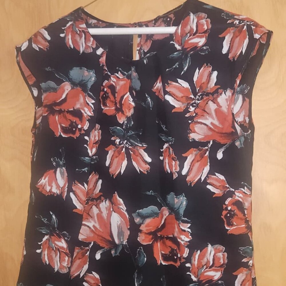 L Black Blouse with Red Flowers